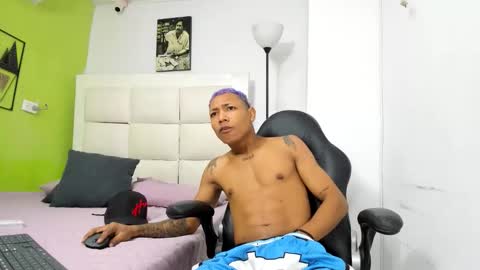 Snapshot of emanuel_23cm_ chatting on February 27, 2026, 3:06 am EMANUEL online show from February 27, 2026, 3:06 am