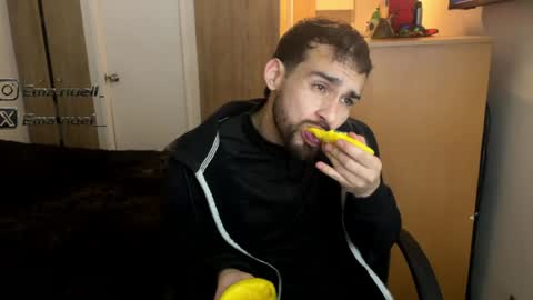 Snapshot of emanuell___ chatting on June 15, 2026, 10:56 pm emanuell___ online show from June 15, 2026, 10:56 pm