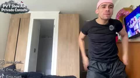 Snapshot of emanuell___ chatting on July 24, 2026, 7:01 pm emanuell___ online show from July 24, 2026, 7:01 pm