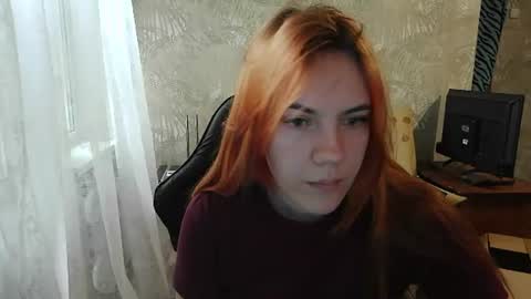 ember__fox online show from June 10, 2026, 7:29 am