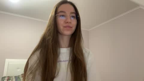 Alina online show from April 28, 2026, 6:57 pm