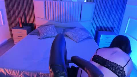 Snapshot of emberrvelvet chatting on March 21, 2026, 4:06 am Ember Velvet online show from March 21, 2026, 4:06 am