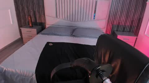 Snapshot of emberrvelvet chatting on March 21, 2026, 8:19 am Ember Velvet online show from March 21, 2026, 8:19 am