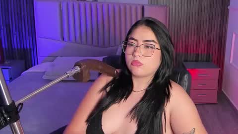 Snapshot of emberrvelvet chatting on March 27, 2026, 8:59 am Ember Velvet online show from March 27, 2026, 8:59 am