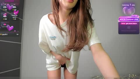 Snapshot of emelia_fox chatting on December 7, 2024, 10:28 pm Emmy the sly little fox HTP is open an unforgettable show awaits you. I undress in private online show from December 7, 2024, 10:28 pm