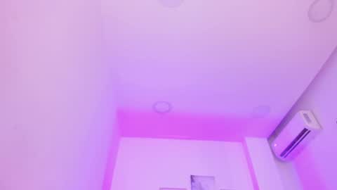 emelie_89 online show from January 12, 2025, 3:14 pm