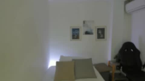 emelie_89 online show from October 22, 2025, 12:05 pm