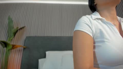 emelie_89 online show from March 26, 2026, 11:38 am