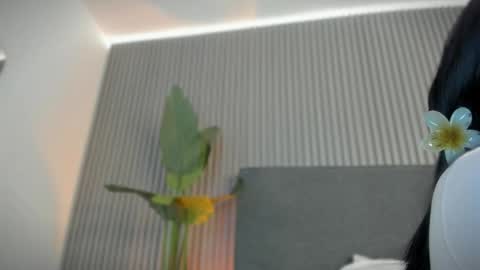 emelie_89 online show from May 9, 2026, 11:37 am