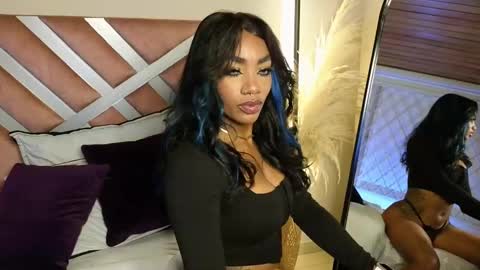 Snapshot of emely_brandon_ chatting on February 18, 2025, 11:41 pm anyelii online show from February 18, 2025, 11:41 pm