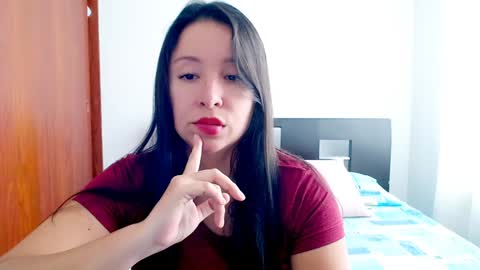 Snapshot of emely_sexx chatting on December 25, 2024, 2:56 pm emely_sexx online show from December 25, 2024, 2:56 pm