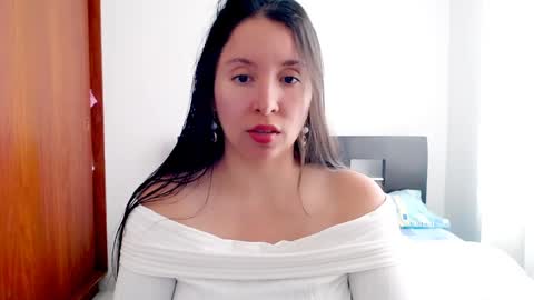 Snapshot of emely_sexx chatting on January 14, 2025, 4:50 pm emely_sexx online show from January 14, 2025, 4:50 pm