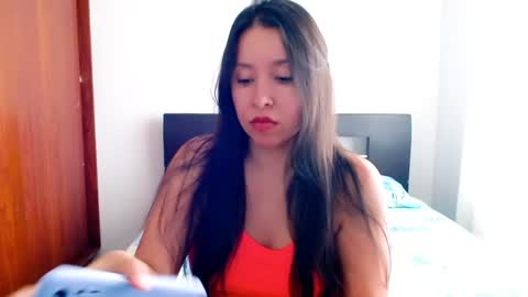 Snapshot of emely_sexx chatting on February 1, 2025, 7:34 pm emely_sexx online show from February 1, 2025, 7:34 pm