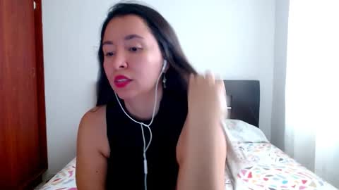 Snapshot of emely_sexx chatting on October 8, 2025, 4:15 pm emely_sexx online show from October 8, 2025, 4:15 pm