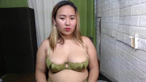 Emely online show from December 29, 2024, 2:21 pm