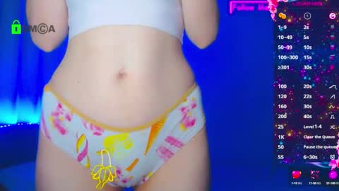 Emely online show from October 9, 2025, 11:58 pm