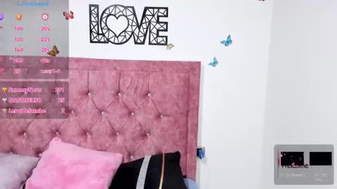 emelyrose_ online show from January 15, 2025, 11:51 pm