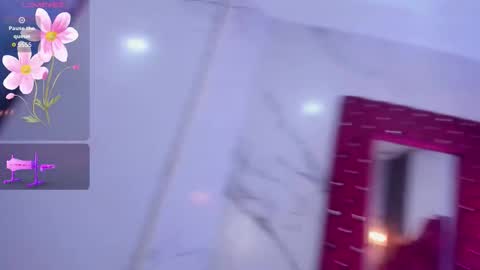 Snapshot of emelyross_ chatting on November 5, 2025, 6:30 pm emely ross online show from November 5, 2025, 6:30 pm