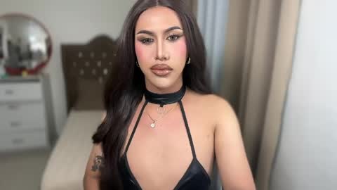 EMELY online show from March 11, 2026, 9:37 am