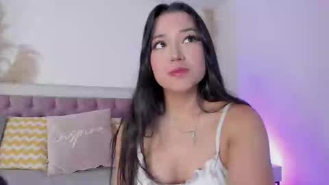 Emy online show from February 10, 2025, 7:38 pm