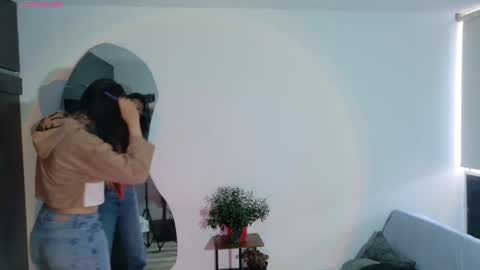 sabrina online show from September 14, 2025, 12:37 pm