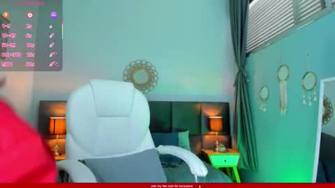 Esmeralda online show from March 4, 2026, 12:33 pm