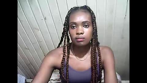 Emerence9794 online show from April 16, 2026, 9:32 am