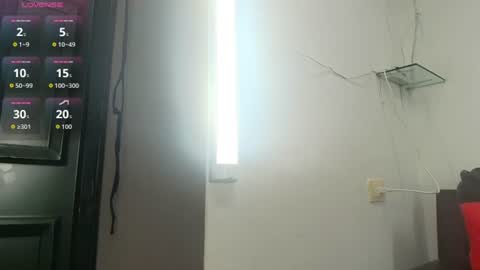 Snapshot of emi_bliss chatting on June 15, 2026, 11:51 pm emi_bliss online show from June 15, 2026, 11:51 pm