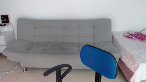 Snapshot of emi_carter chatting on September 30, 2025, 7:08 pm emi_carter online show from September 30, 2025, 7:08 pm