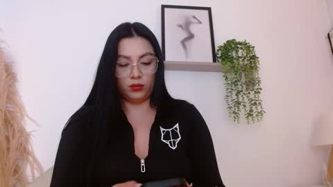 Snapshot of emi_carter chatting on October 1, 2025, 10:38 pm emi_carter online show from October 1, 2025, 10:38 pm