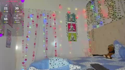 Snapshot of emi_henao chatting on June 10, 2026, 12:48 pm EMI online show from June 10, 2026, 12:48 pm