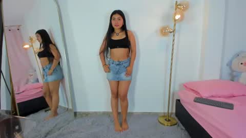 EMILY  online show from June 25, 2026, 10:42 am
