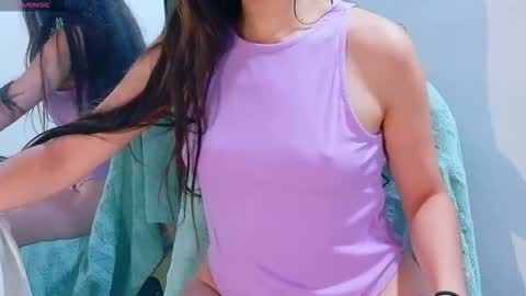 Snapshot of emi_roberts chatting on October 13, 2025, 4:34 am Emmily Roberts online show from October 13, 2025, 4:34 am