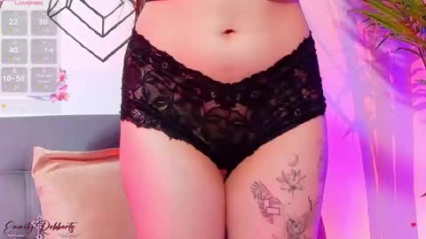 Snapshot of emi_roberts chatting on February 12, 2026, 12:27 am Emmily Roberts online show from February 12, 2026, 12:27 am