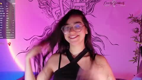 Snapshot of emi_roberts chatting on March 26, 2026, 1:33 am Emmily Roberts online show from March 26, 2026, 1:33 am