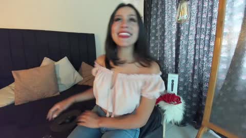 Emilia Gomez online show from January 20, 2025, 8:07 pm