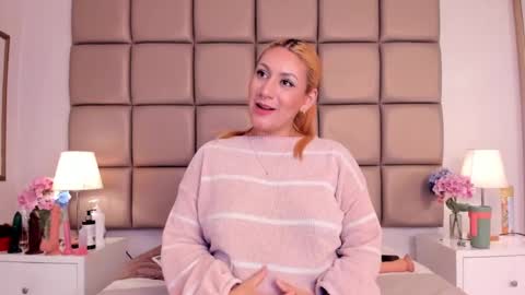 EMILY ROBERTS online show from January 16, 2025, 4:38 am