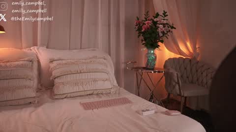 Emily Campbell online show from November 7, 2025, 8:42 pm