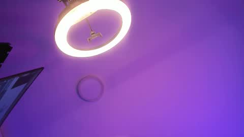   online show from September 15, 2025, 3:17 am