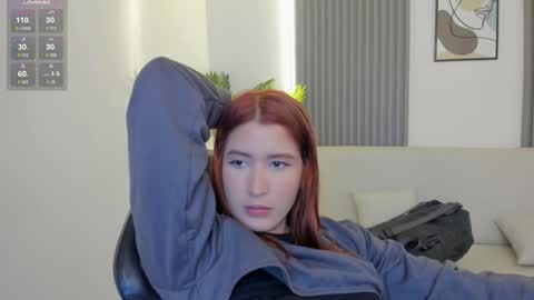 Snapshot of emiilycutex_ chatting on December 28, 2024, 1:17 pm online show from December 28, 2024, 1:17 pm