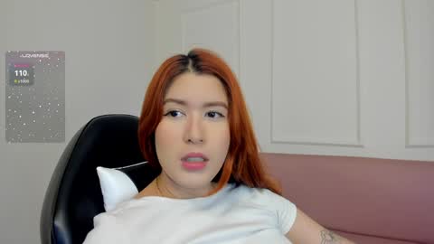 Snapshot of emiilycutex_ chatting on February 1, 2025, 12:05 pm online show from February 1, 2025, 12:05 pm