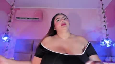 Emiily Grace online show from June 15, 2026, 11:34 am