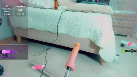 Snapshot of emiilysaenzz chatting on October 23, 2025, 12:59 pm EmillySaenz online show from October 23, 2025, 12:59 pm