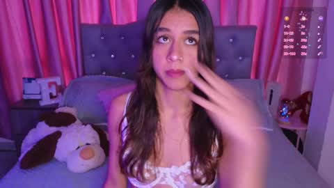 Snapshot of emiiscoot_1 chatting on October 21, 2025, 2:18 pm Emily online show from October 21, 2025, 2:18 pm