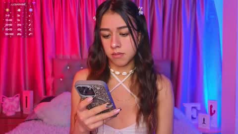 Snapshot of emiiscoot_1 chatting on March 18, 2026, 12:03 am Emily online show from March 18, 2026, 12:03 am