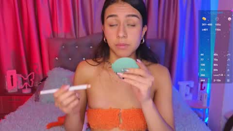 Snapshot of emiiscoot_1 chatting on March 25, 2026, 1:22 am Emily online show from March 25, 2026, 1:22 am