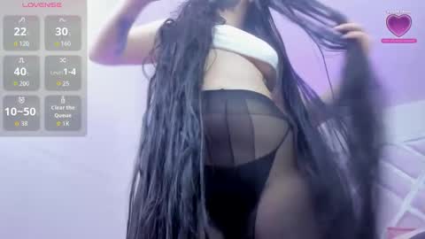 Snapshot of emilayton_ chatting on October 25, 2025, 8:03 pm emilayton_ online show from October 25, 2025, 8:03 pm