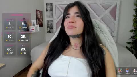 emilayton_ online show from February 6, 2026, 7:17 pm