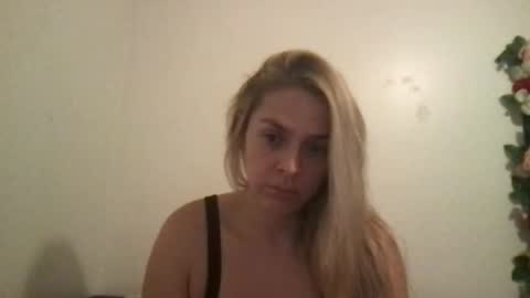 emilelovesyou online show from November 4, 2025, 8:02 am