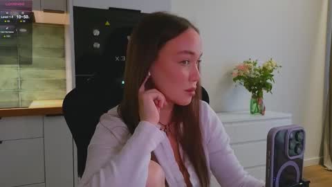 Emili online show from February 23, 2026, 11:07 am